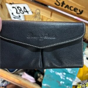 Dooney and Bourke wallet